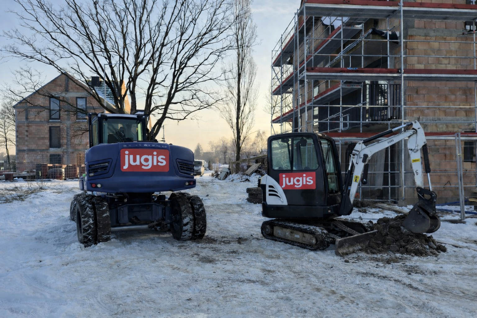 Koparki Jugis na placu budowy - generalny wykonawca Małopolska